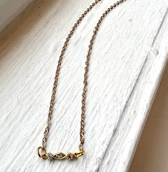 Frug | Cubic Zirconia Bar Necklace | FNG35